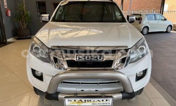 Buy Used Isuzu KB White Car in Beitbridge in Matabeleland South Buy Used Isuzu KB White Car in Beitbridge in Matabeleland South