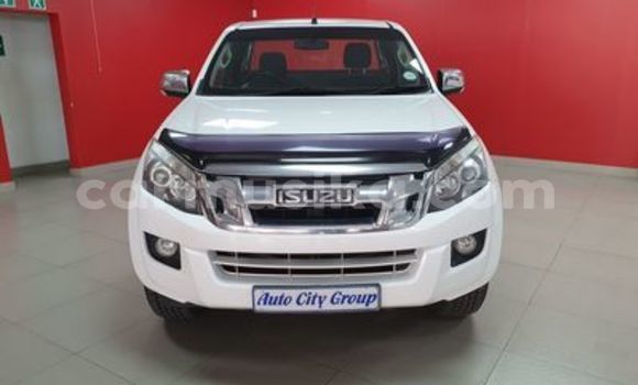 Nunua Ilio tumika Isuzu KB Nyeupe Gari ndani ya Beitbridge nchini Matabeleland Kusini Nunua Ilio tumika Isuzu KB Nyeupe Gari ndani ya Beitbridge nchini Matabeleland Kusini