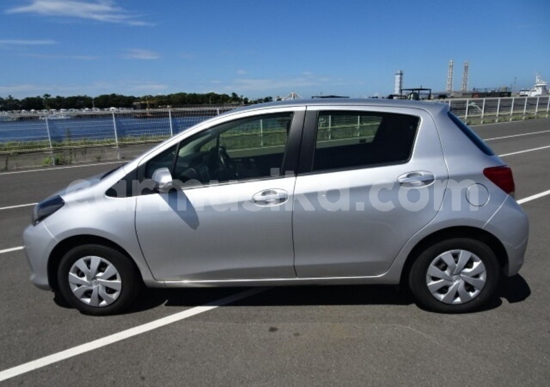 Big with watermark toyota vitz matabeleland south beitbridge 24088