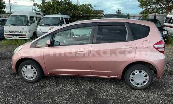 Buy Used Honda Fit Beige Car in Beitbridge in Matabeleland South Buy Used Honda Fit Beige Car in Beitbridge in Matabeleland South