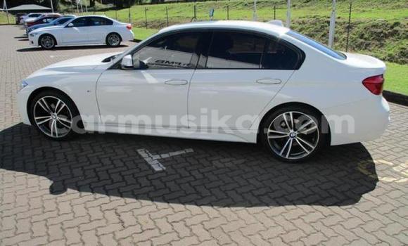 Tenga Tsaru BMW 3–Series Chena Mota in Harare in Harare Tenga Tsaru BMW 3–Series Chena Mota in Harare in Harare