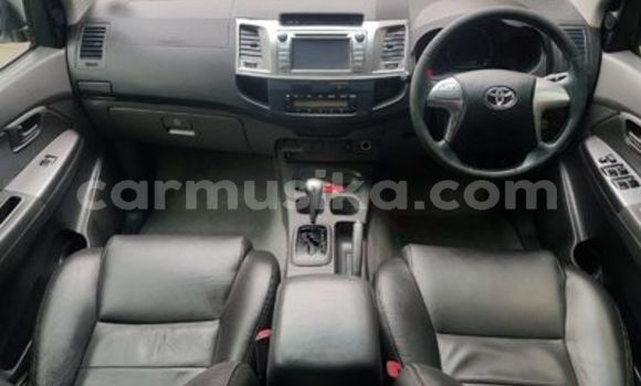 Acheter Occasion Voiture Toyota Hilux Blanc à Beitbridge, Matabeleland South Acheter Occasion Voiture Toyota Hilux Blanc à Beitbridge, Matabeleland South