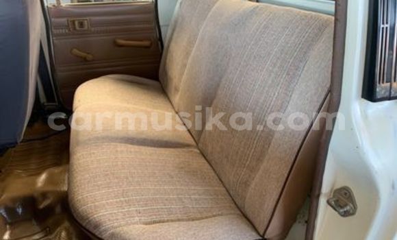 Acheter Occasion Voiture Toyota Hilux Autre à Beitbridge, Matabeleland South Acheter Occasion Voiture Toyota Hilux Autre à Beitbridge, Matabeleland South