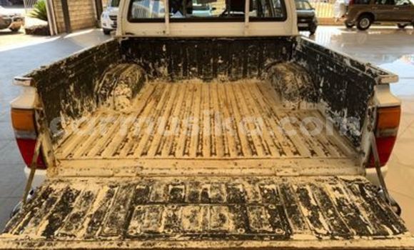 Acheter Occasion Voiture Toyota Hilux Autre à Beitbridge, Matabeleland South Acheter Occasion Voiture Toyota Hilux Autre à Beitbridge, Matabeleland South