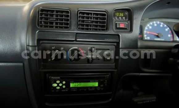 Acheter Occasion Voiture Toyota Hilux Blanc à Beitbridge, Matabeleland South Acheter Occasion Voiture Toyota Hilux Blanc à Beitbridge, Matabeleland South