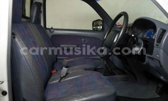 Acheter Occasion Voiture Toyota Hilux Blanc à Beitbridge, Matabeleland South Acheter Occasion Voiture Toyota Hilux Blanc à Beitbridge, Matabeleland South