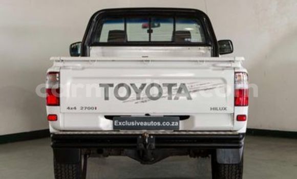 Acheter Occasion Voiture Toyota Hilux Blanc à Beitbridge, Matabeleland South Acheter Occasion Voiture Toyota Hilux Blanc à Beitbridge, Matabeleland South