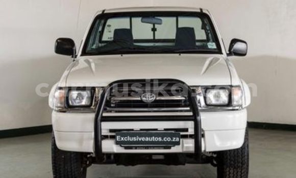 Acheter Occasion Voiture Toyota Hilux Blanc à Beitbridge, Matabeleland South Acheter Occasion Voiture Toyota Hilux Blanc à Beitbridge, Matabeleland South