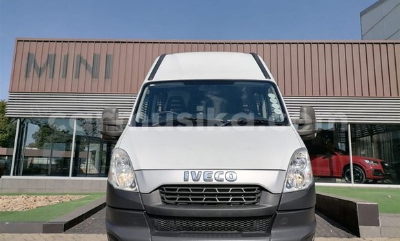 Tenga Tsaru IVECO Massif Chena Mota in Beitbridge in Matabeleland South Tenga Tsaru IVECO Massif Chena Mota in Beitbridge in Matabeleland South