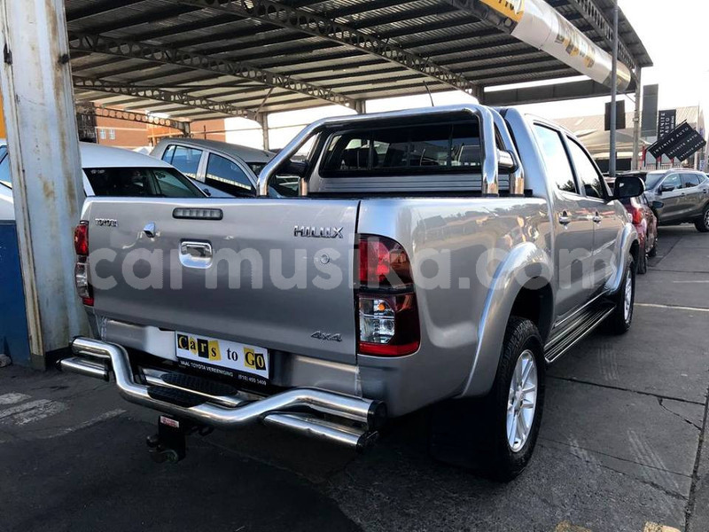 Big with watermark toyota hilux matabeleland south beitbridge 24125