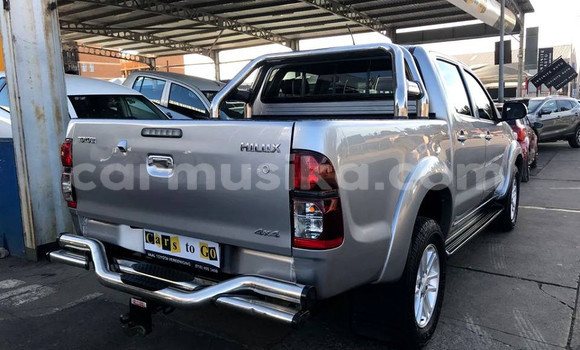 Tenga Tsaru Toyota Hilux Sirivha Mota in Beitbridge in Matabeleland South Tenga Tsaru Toyota Hilux Sirivha Mota in Beitbridge in Matabeleland South