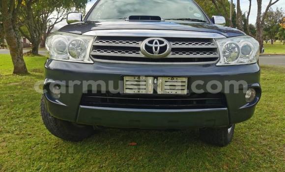 Buy Used Toyota Fortuner Black Car in Beitbridge in Matabeleland South Buy Used Toyota Fortuner Black Car in Beitbridge in Matabeleland South