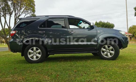 Buy Used Toyota Fortuner Black Car in Beitbridge in Matabeleland South Buy Used Toyota Fortuner Black Car in Beitbridge in Matabeleland South