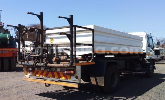 Buy Used Isuzu FTR 850 White Truck in Beitbridge in Matabeleland South Buy Used Isuzu FTR 850 White Truck in Beitbridge in Matabeleland South