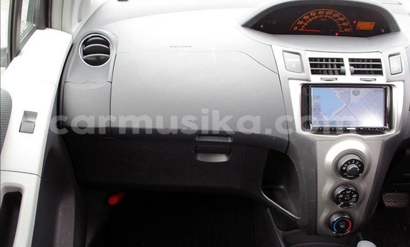 Acheter Occasion Voiture Toyota Vitz Beige à Beitbridge, Matabeleland South Acheter Occasion Voiture Toyota Vitz Beige à Beitbridge, Matabeleland South