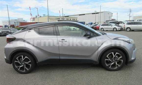 Buy Used Toyota C-HR Silver Car in Beitbridge in Matabeleland South Buy Used Toyota C-HR Silver Car in Beitbridge in Matabeleland South