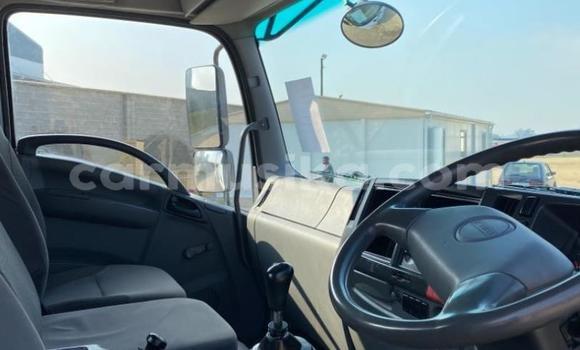 Acheter Occasion Utilitaire Isuzu FTR 850 Blanc à Beitbridge, Matabeleland South Acheter Occasion Utilitaire Isuzu FTR 850 Blanc à Beitbridge, Matabeleland South