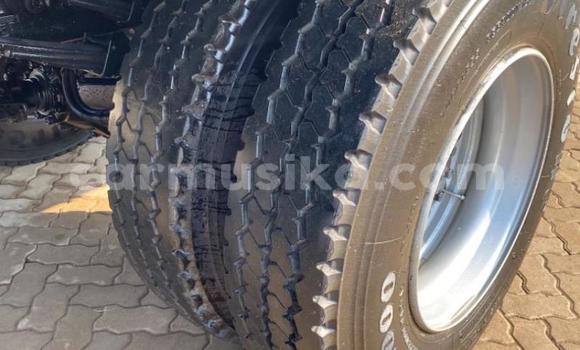 Acheter Occasion Utilitaire Isuzu FTR 850 Blanc à Beitbridge, Matabeleland South Acheter Occasion Utilitaire Isuzu FTR 850 Blanc à Beitbridge, Matabeleland South