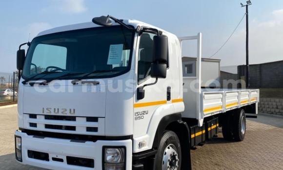 Acheter Occasion Utilitaire Isuzu FTR 850 Blanc à Beitbridge, Matabeleland South Acheter Occasion Utilitaire Isuzu FTR 850 Blanc à Beitbridge, Matabeleland South