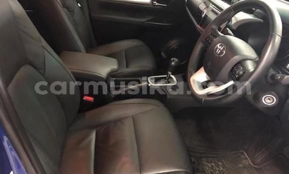 Tenga Tsaru Toyota Hilux Bhuruu Mota in Bulawayo in Bulawayo Tenga Tsaru Toyota Hilux Bhuruu Mota in Bulawayo in Bulawayo
