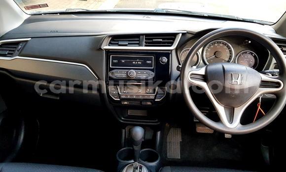 Acheter Occasion Voiture Honda BR-V Blanc à Beitbridge, Matabeleland South Acheter Occasion Voiture Honda BR-V Blanc à Beitbridge, Matabeleland South