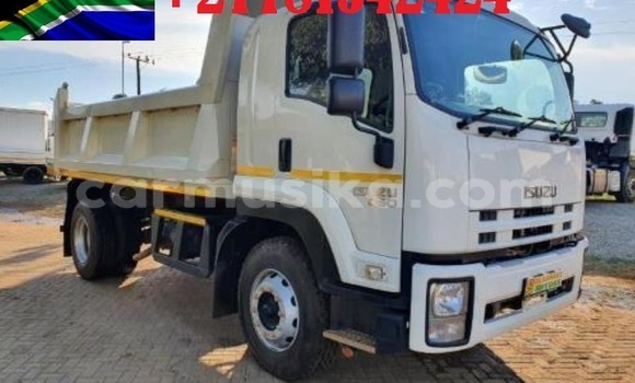 Nunua Ilio tumika Isuzu FTR 850 Nyeupe Lori ndani ya Harare nchini Harare