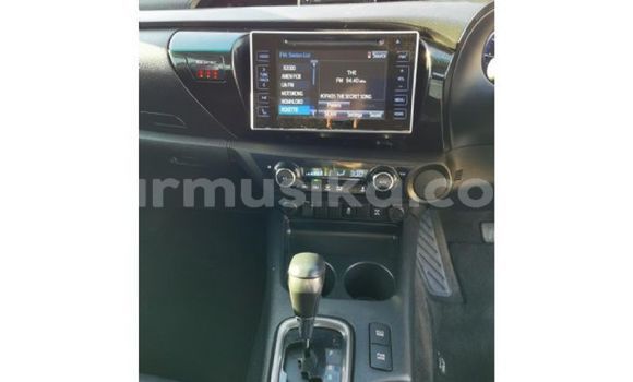 Acheter Occasion Voiture Toyota Hilux Blanc à Beitbridge, Matabeleland South Acheter Occasion Voiture Toyota Hilux Blanc à Beitbridge, Matabeleland South