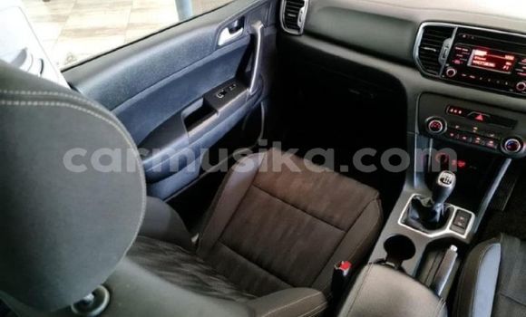 Acheter Occasion Voiture Kia Sportage Blanc à Beitbridge, Matabeleland South Acheter Occasion Voiture Kia Sportage Blanc à Beitbridge, Matabeleland South