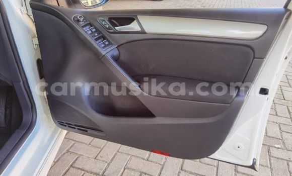 Tenga Tsaru Volkswagen Golf Chena Mota in Beitbridge in Matabeleland South Tenga Tsaru Volkswagen Golf Chena Mota in Beitbridge in Matabeleland South