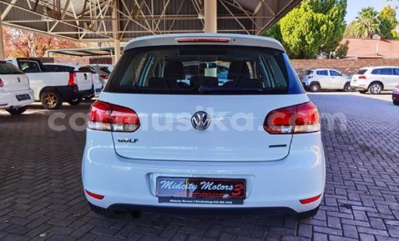 Tenga Tsaru Volkswagen Golf Chena Mota in Beitbridge in Matabeleland South Tenga Tsaru Volkswagen Golf Chena Mota in Beitbridge in Matabeleland South