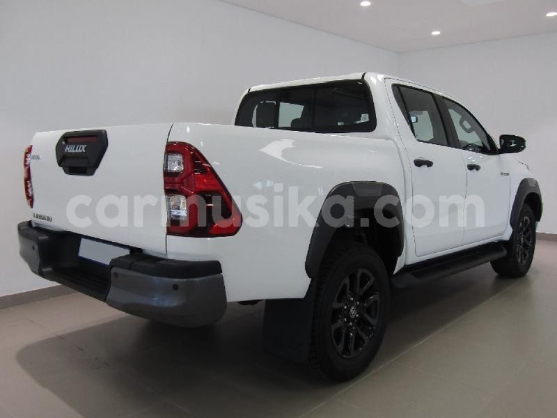 Big with watermark toyota hilux matabeleland south beitbridge 24151