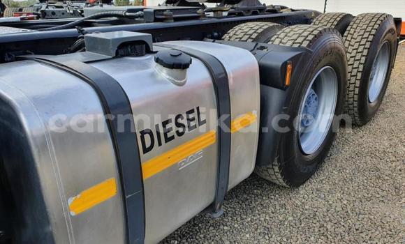 Acheter Occasion Utilitaire DAF CF Blanc à Beitbridge, Matabeleland South Acheter Occasion Utilitaire DAF CF Blanc à Beitbridge, Matabeleland South