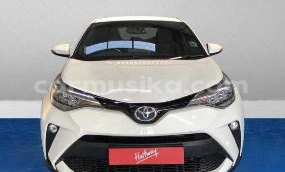 Acheter Occasion Voiture Toyota C-HR Blanc à Harare, Harare Acheter Occasion Voiture Toyota C-HR Blanc à Harare, Harare
