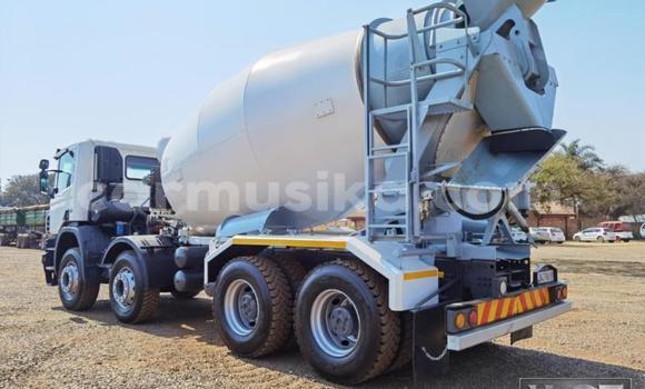 Acheter Occasion Utilitaire Scania Irizar Blanc à Beitbridge, Matabeleland South Acheter Occasion Utilitaire Scania Irizar Blanc à Beitbridge, Matabeleland South