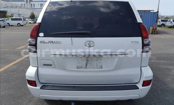 Tenga Tsaru Toyota Prado Chena Mota in Beitbridge in Matabeleland South Tenga Tsaru Toyota Prado Chena Mota in Beitbridge in Matabeleland South