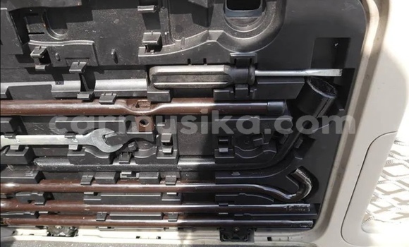 Tenga Tsaru Toyota Prado Chena Mota in Beitbridge in Matabeleland South Tenga Tsaru Toyota Prado Chena Mota in Beitbridge in Matabeleland South