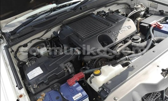 Tenga Tsaru Toyota Prado Chena Mota in Beitbridge in Matabeleland South Tenga Tsaru Toyota Prado Chena Mota in Beitbridge in Matabeleland South