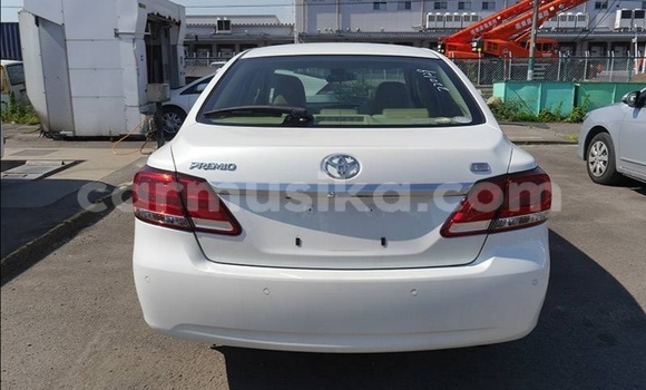 Nunua Ilio tumika Toyota Premio Nyeupe Gari ndani ya Beitbridge nchini Matabeleland Kusini Nunua Ilio tumika Toyota Premio Nyeupe Gari ndani ya Beitbridge nchini Matabeleland Kusini