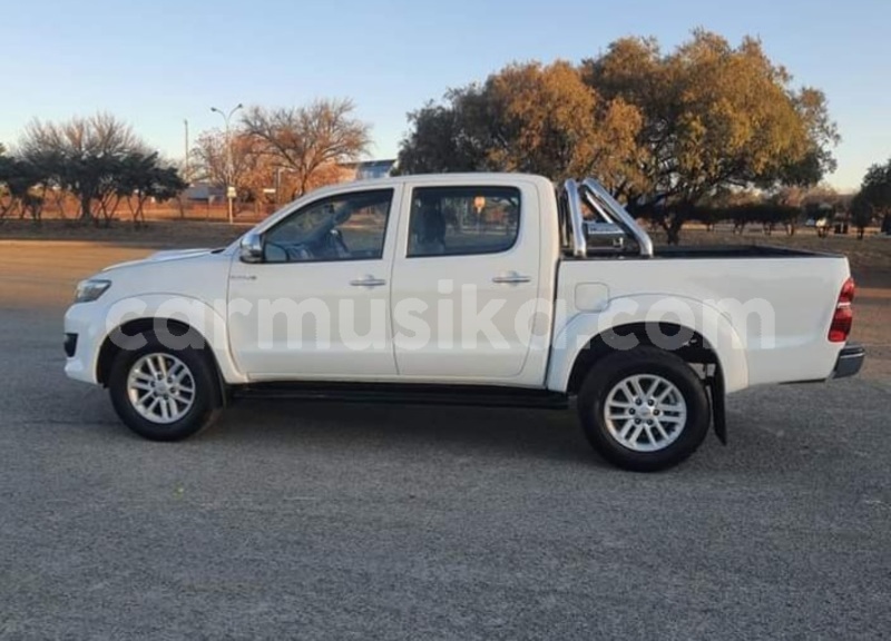 Big with watermark toyota hilux matabeleland south beitbridge 24169