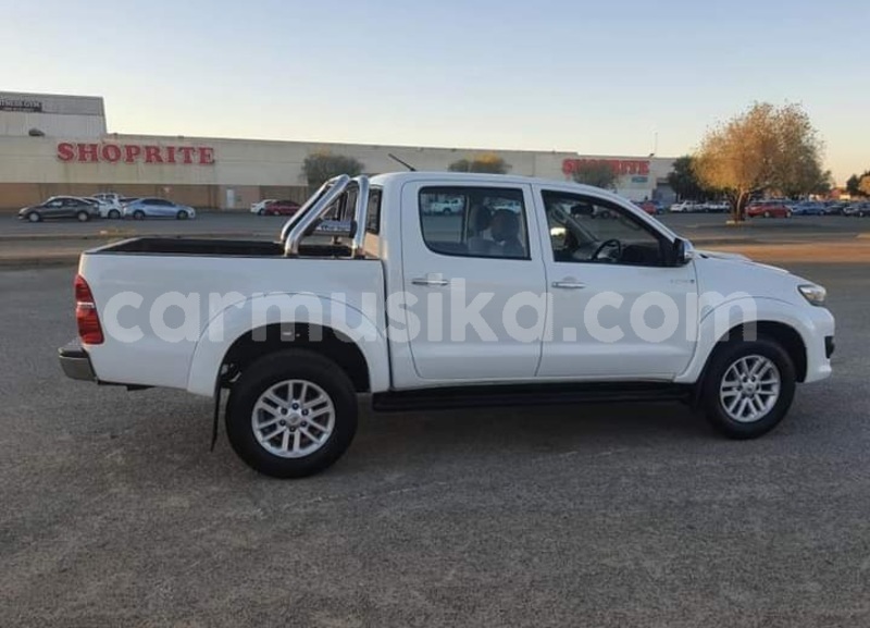 Big with watermark toyota hilux matabeleland south beitbridge 24169