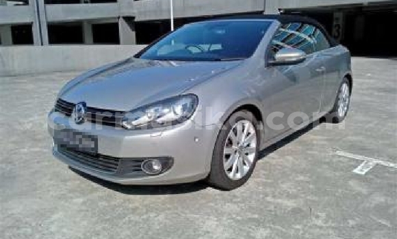 Nunua Ilio tumika Volkswagen Golf Fedha Gari ndani ya Beitbridge nchini Matabeleland Kusini