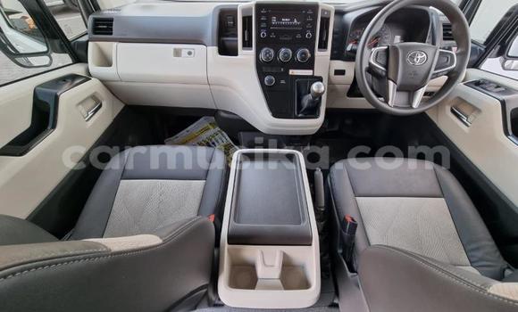 Acheter Occasion Voiture Toyota Hiace Blanc à Beitbridge, Matabeleland South Acheter Occasion Voiture Toyota Hiace Blanc à Beitbridge, Matabeleland South