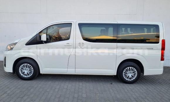 Acheter Occasion Voiture Toyota Hiace Blanc à Beitbridge, Matabeleland South Acheter Occasion Voiture Toyota Hiace Blanc à Beitbridge, Matabeleland South