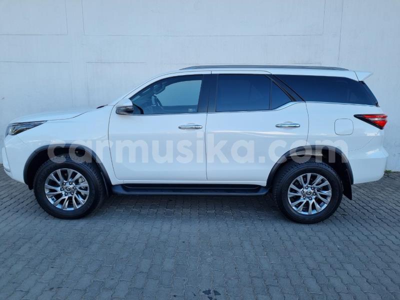 Big with watermark toyota fortuner matabeleland south beitbridge 24188