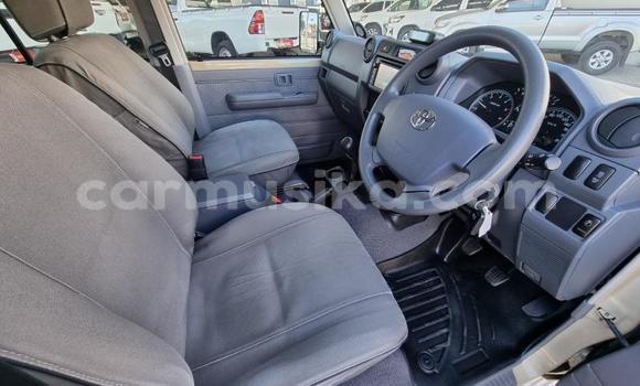 Tenga Tsaru Toyota Land Cruiser Sirivha Mota in Beitbridge in Matabeleland South Tenga Tsaru Toyota Land Cruiser Sirivha Mota in Beitbridge in Matabeleland South