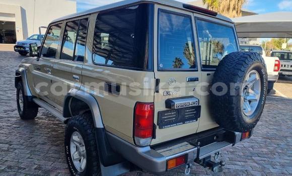 Tenga Tsaru Toyota Land Cruiser Sirivha Mota in Beitbridge in Matabeleland South Tenga Tsaru Toyota Land Cruiser Sirivha Mota in Beitbridge in Matabeleland South