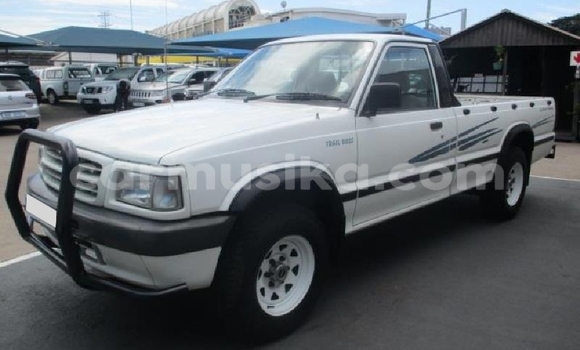 Tenga Tsaru Mazda B–series Chena Mota in Beitbridge in Matabeleland South Tenga Tsaru Mazda B–series Chena Mota in Beitbridge in Matabeleland South