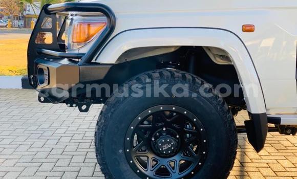 Tenga Tsaru Toyota Land Cruiser Sirivha Mota in Beitbridge in Matabeleland South Tenga Tsaru Toyota Land Cruiser Sirivha Mota in Beitbridge in Matabeleland South