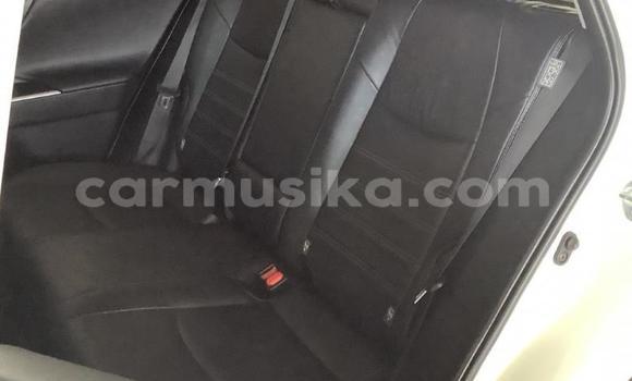 Acheter Occasion Voiture Toyota RAV4 Blanc à Beitbridge, Matabeleland South Acheter Occasion Voiture Toyota RAV4 Blanc à Beitbridge, Matabeleland South