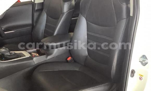 Acheter Occasion Voiture Toyota RAV4 Blanc à Beitbridge, Matabeleland South Acheter Occasion Voiture Toyota RAV4 Blanc à Beitbridge, Matabeleland South